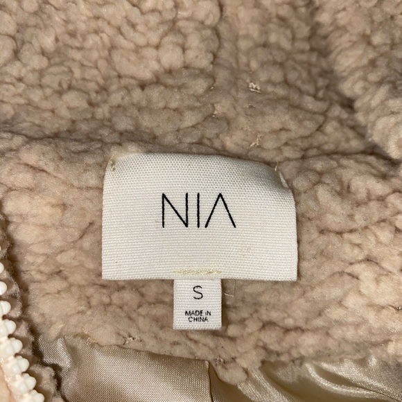 Cropped teddy jacket! - Picture 2 of 2